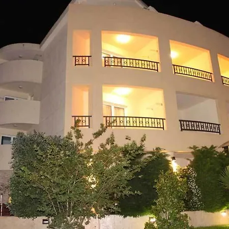 Apartmani Mirenza 3* Будва